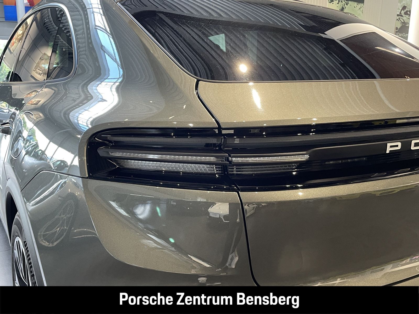 Porsche Macan 4 Electric