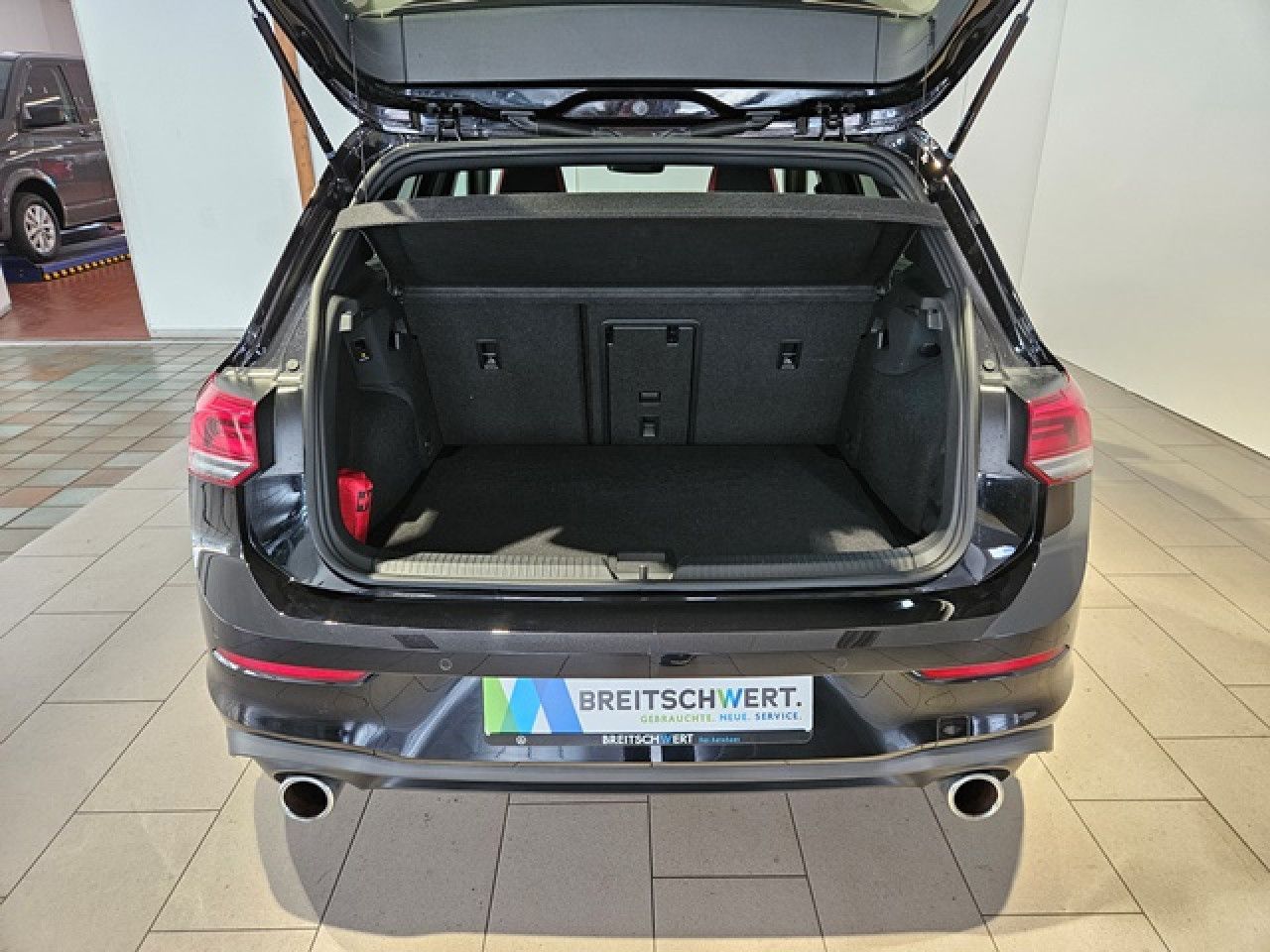 Volkswagen Golf 2.0 TSI GTI DSG - Samsaru's Car Outlet