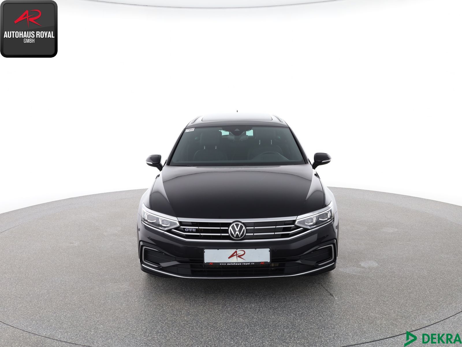 Volkswagen Passat Variant 1.4 TSI GTE - Samsaru's Car Outlet