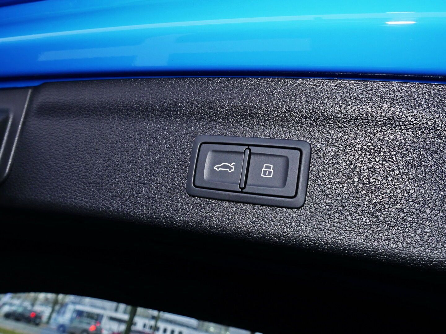 Audi Q3 45 TFSI quattro S line - Samsaru's Car Outlet