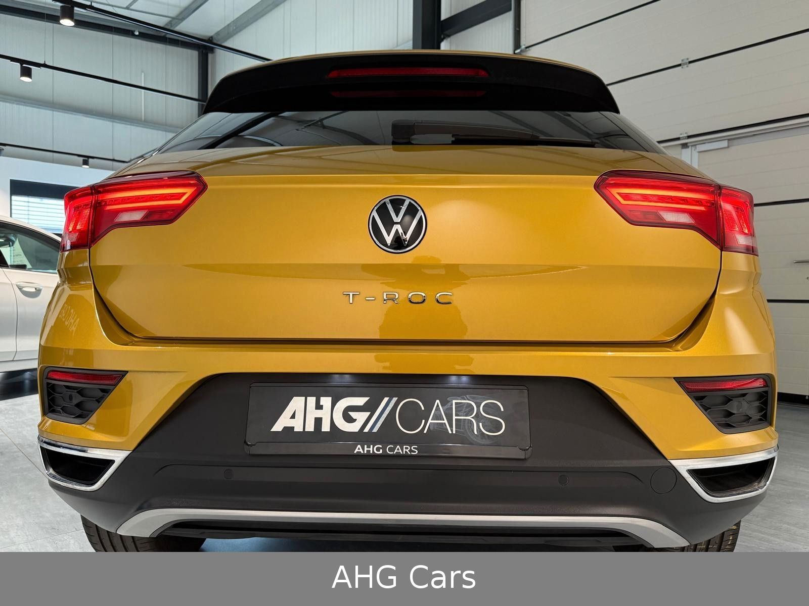 Volkswagen T-Roc Style UNITED 1.0 TSI - Samsaru's Car Outlet