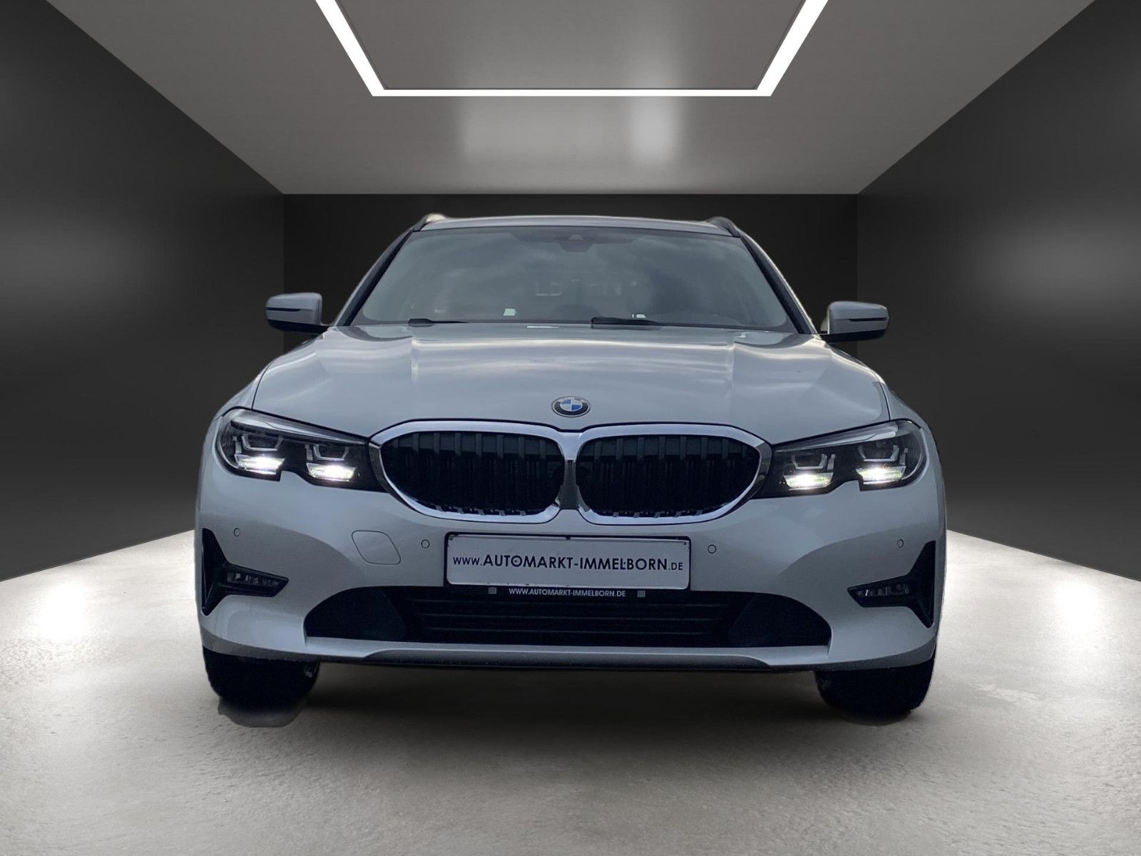 BMW 320 d - Samsaru's Car Outlet