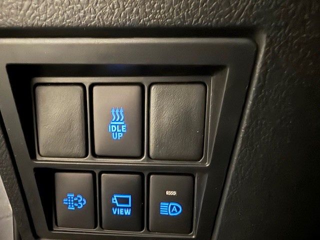Toyota Hilux 2.8 D4D INVINCIBLE AUTOMATIC 360° CAMERA