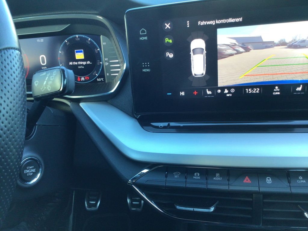 Skoda Octavia Combi 1.5 TSI Sportline - Samsaru's Car Outlet
