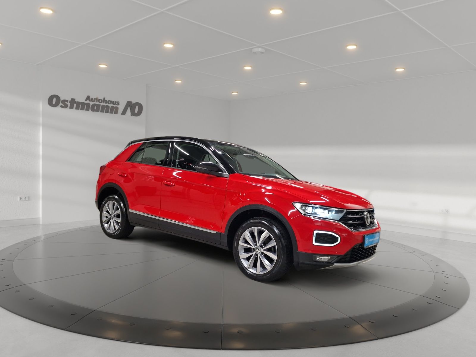 Volkswagen T-Roc 1.0 TSI Style - Samsaru's Car Outlet