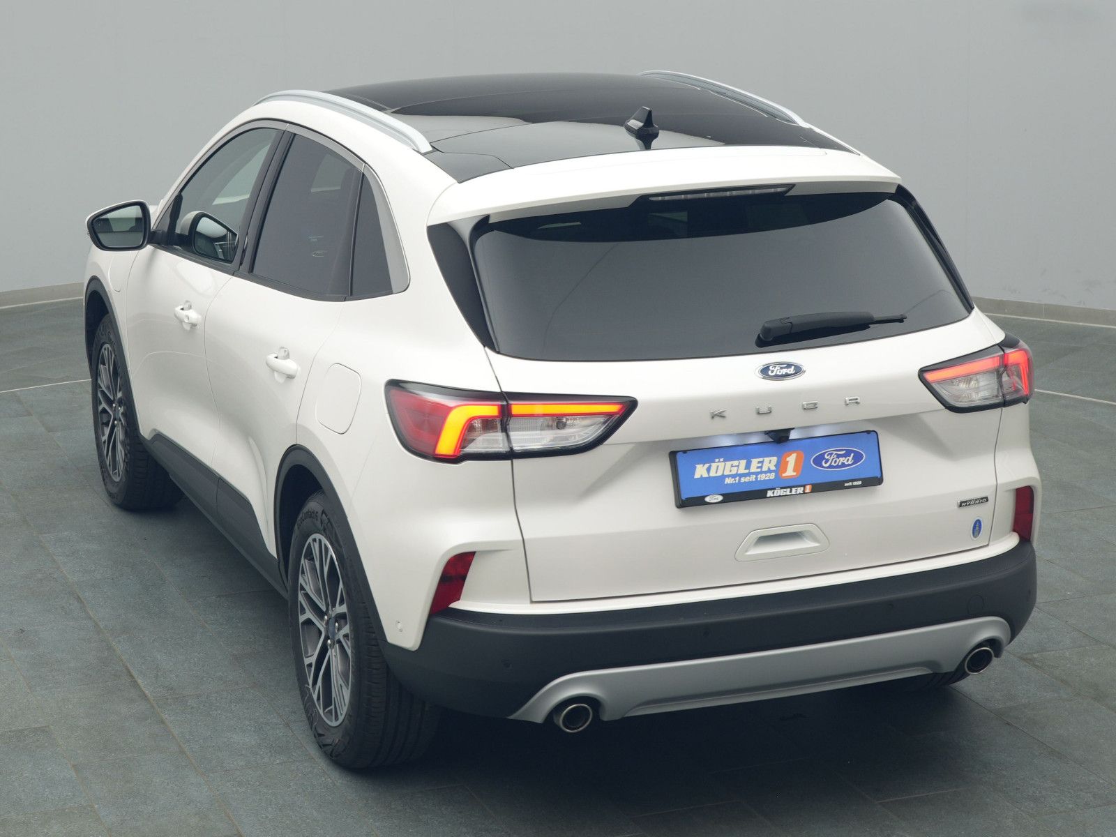 Ford Kuga Titanium X 225PS Plug-in-Hybrid Aut. - Samsaru's Car Outlet