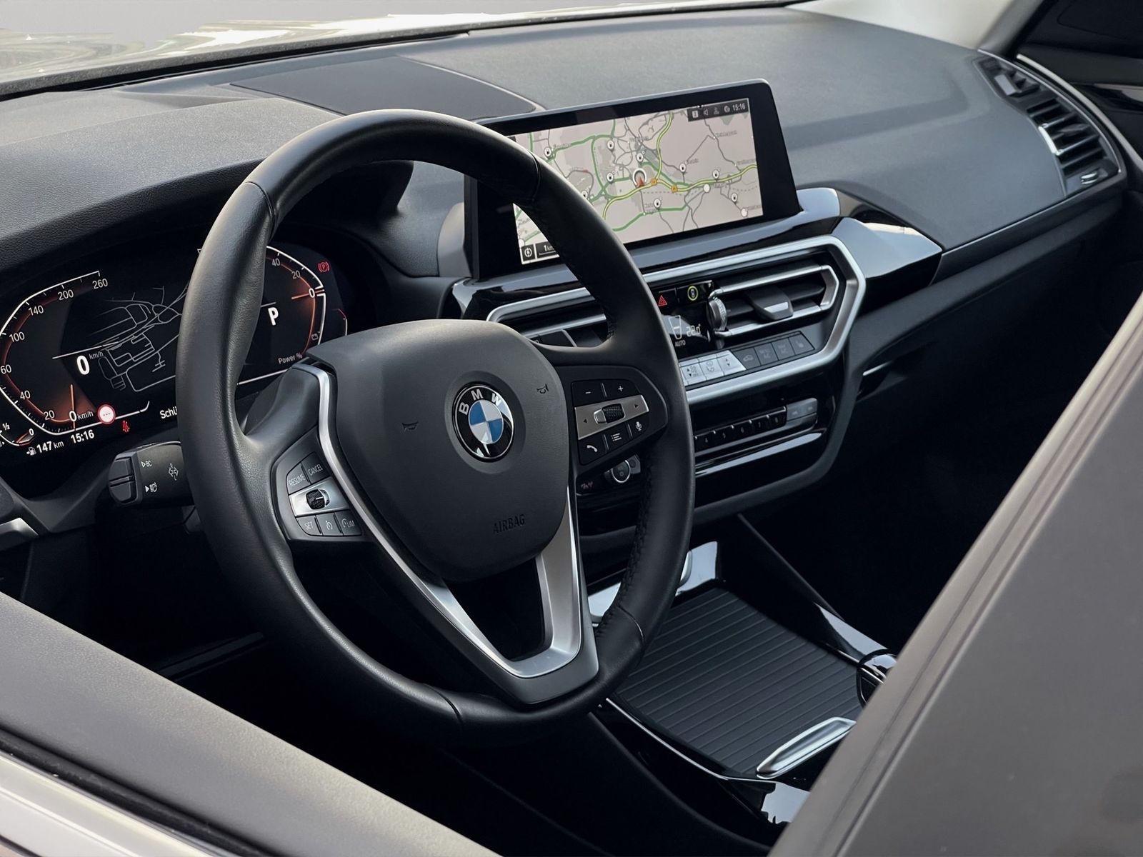 BMW X3 xDrive20i - Samsaru's Car Outlet