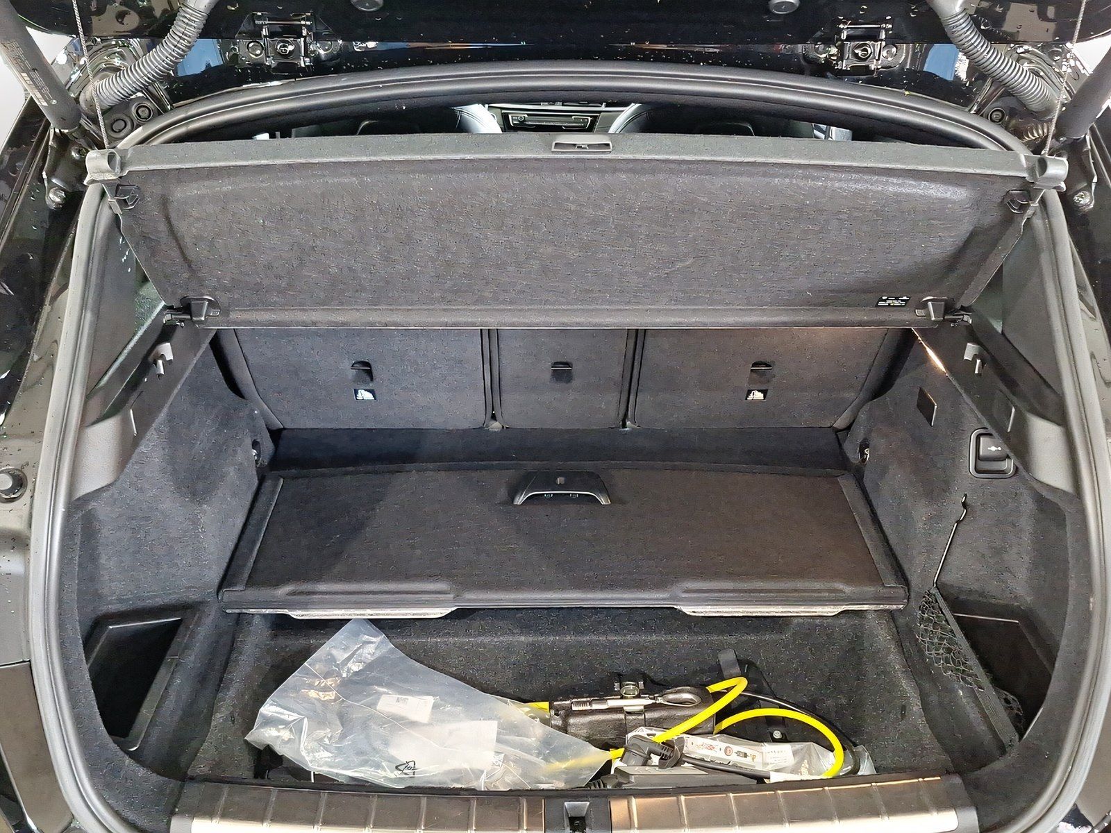 BMW X1 xDrive25e Sport Line - Samsaru's Car Outlet