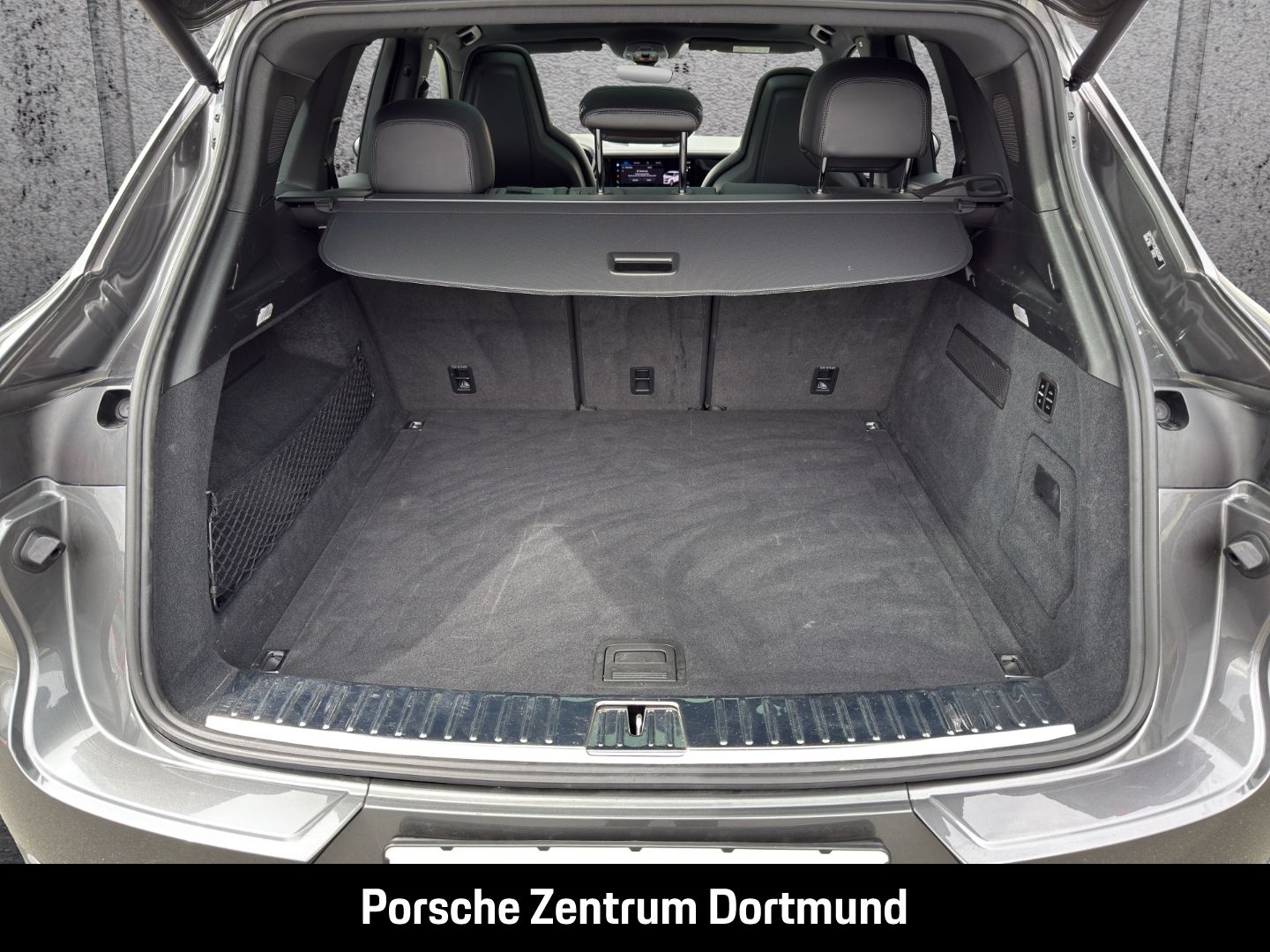 Porsche Cayenne S BOSE InnoDrive Panoramadach LED-Matrix
