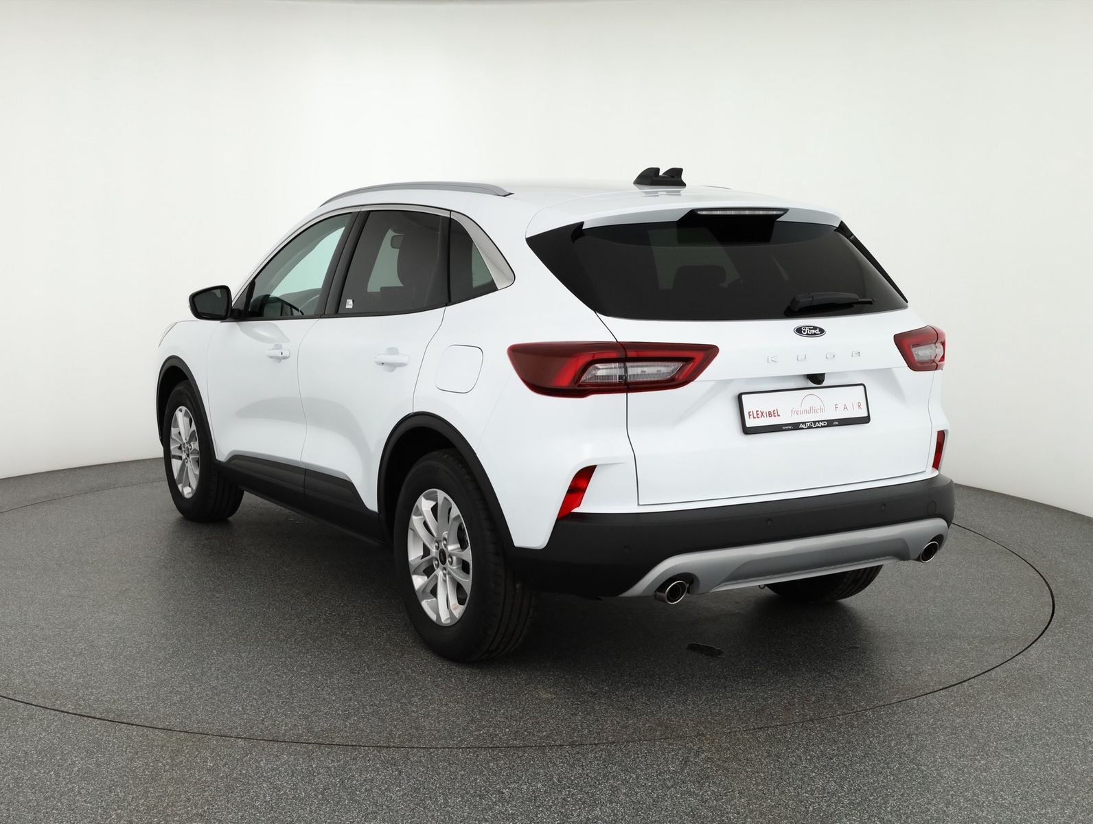 Ford Kuga 1.5 EB Titanium - Samsaru's Car Outlet