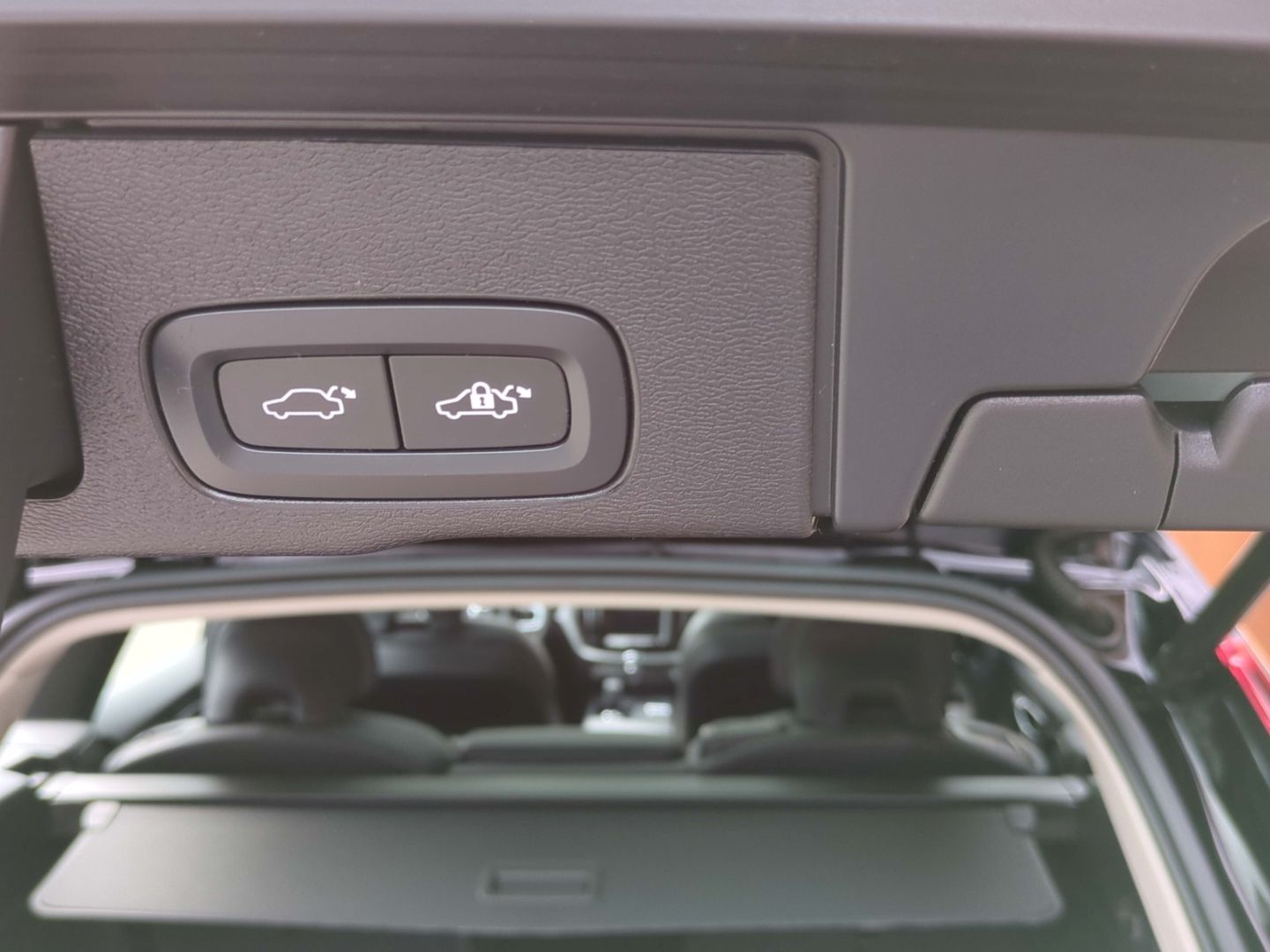 Volvo XC60 Ultimate Dark AWD B4 Diesel EU6d HUD StandH