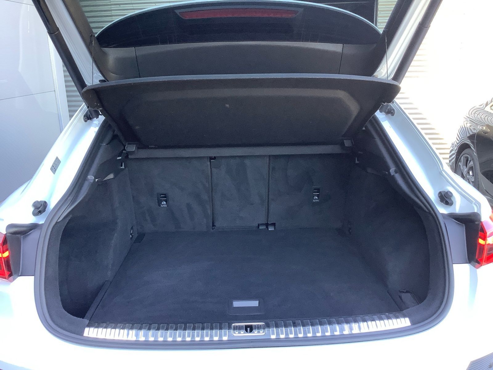 Audi Q3 Sportback 35 TDI quattro S-Tronic S-Line - Samsaru's Car Outlet