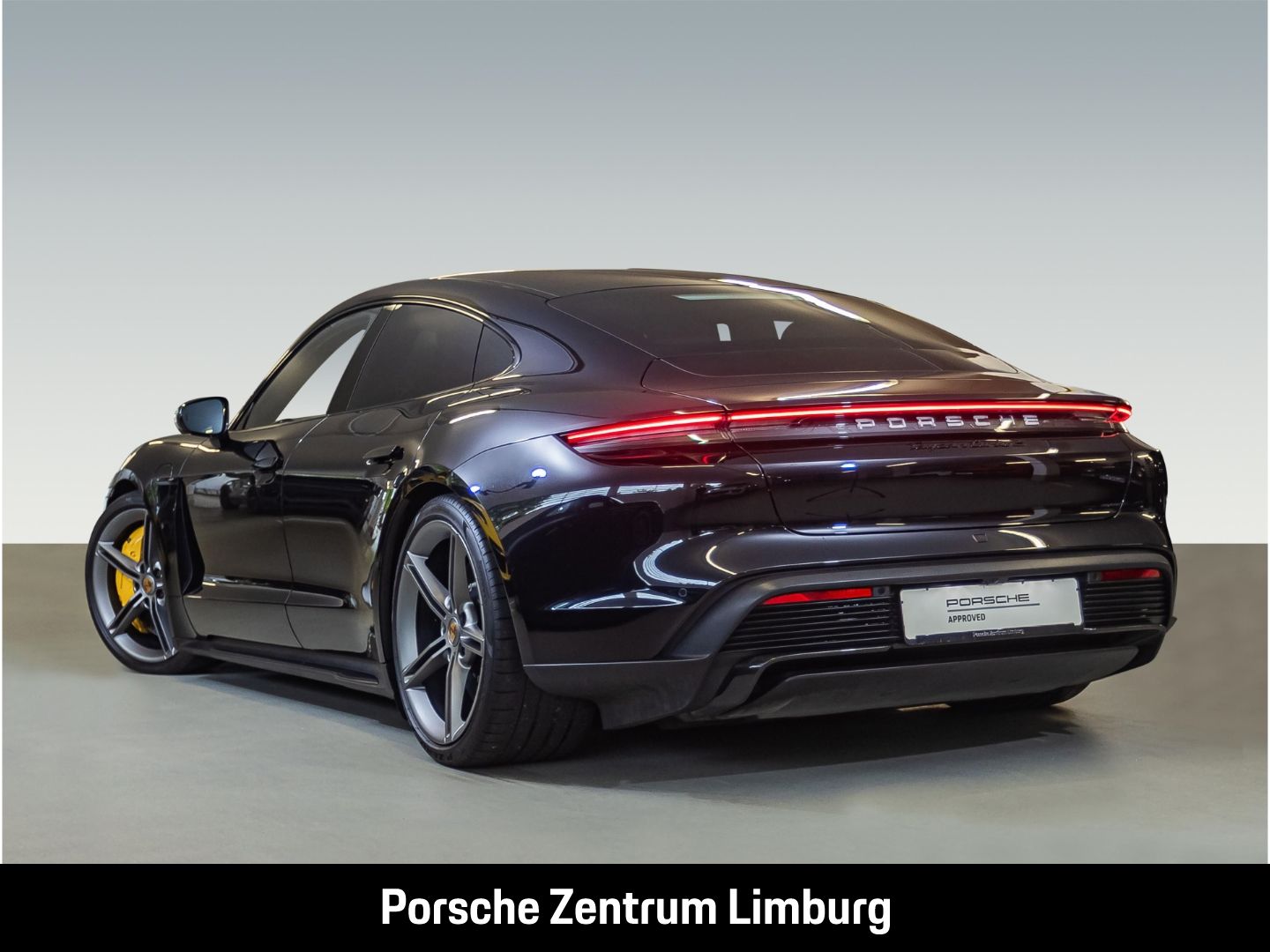 Porsche Taycan Turbo S Panorama Performancebatterie+ LED