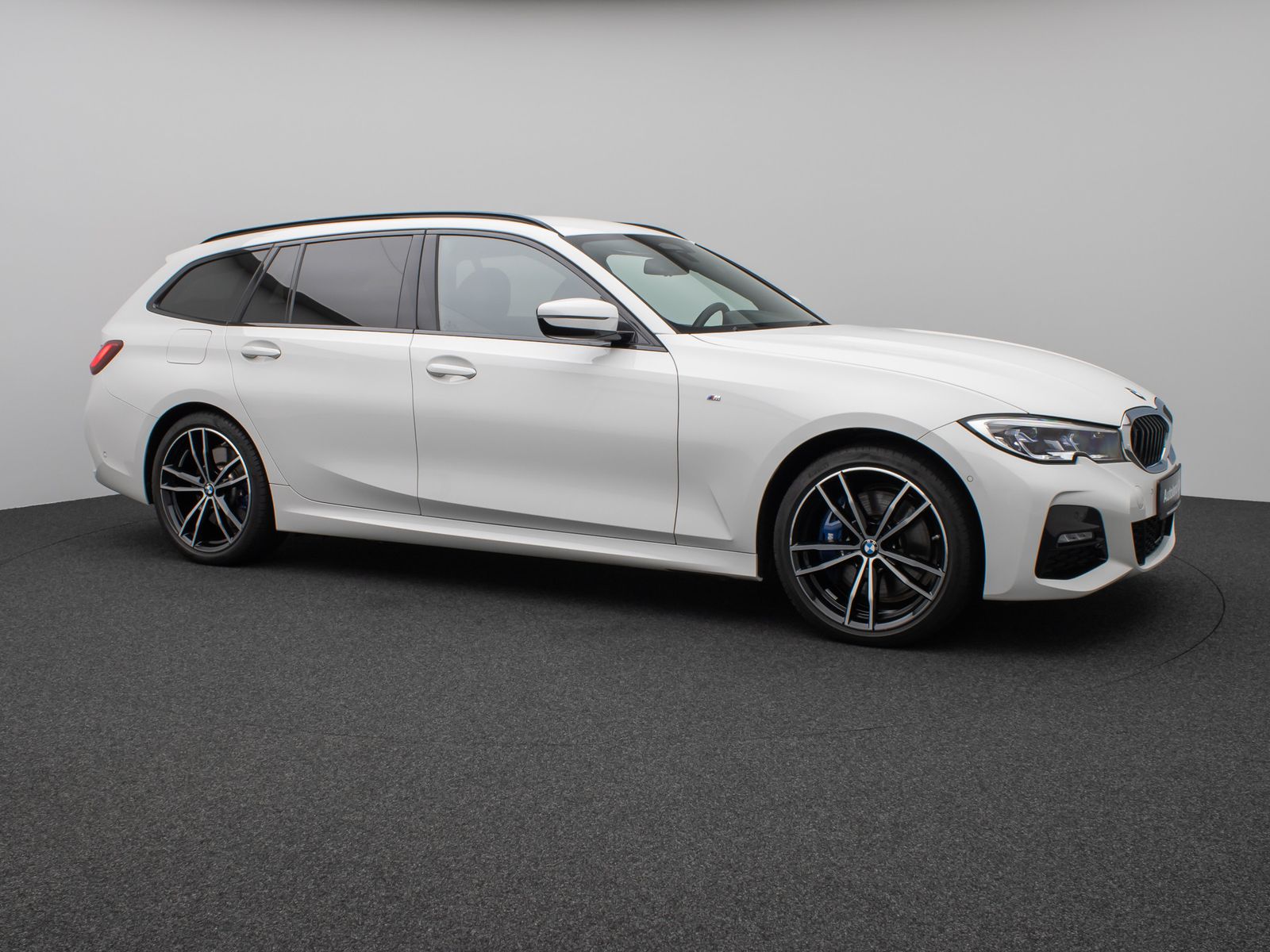 BMW 330e M Sport - Samsaru's Car Outlet