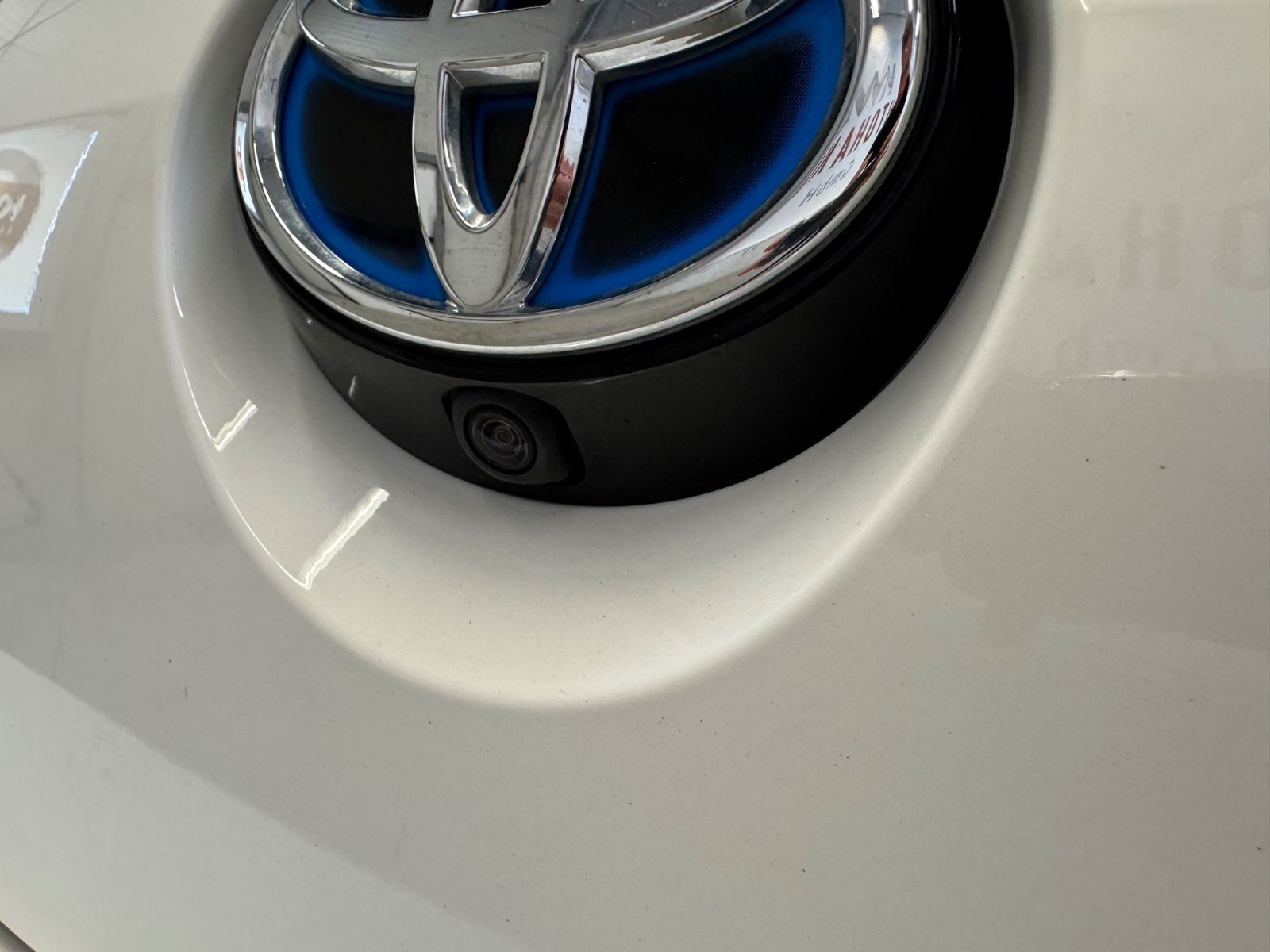 Toyota Corolla 1.8 Hybrid Business Edition - Samsaru's Car Outlet