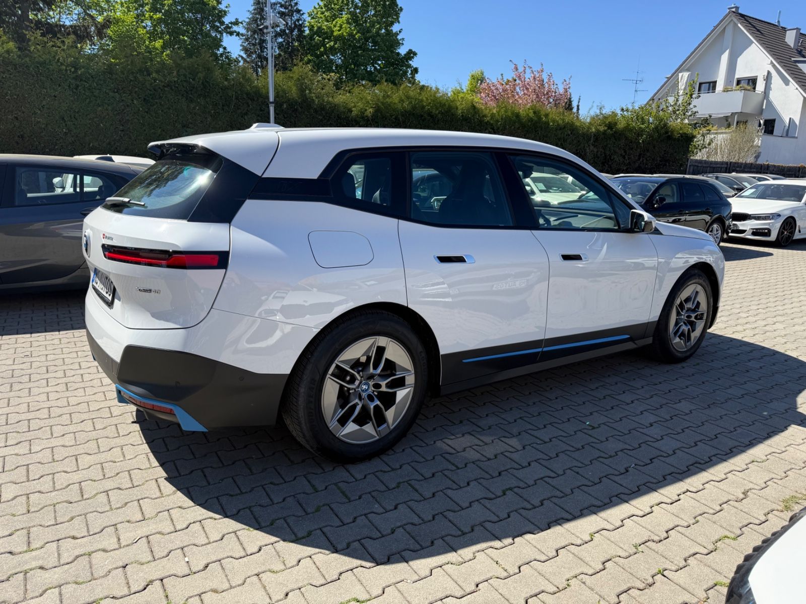BMW iX 40 xDrive*Head Up*360Kamera*Harmann*Komfortzu