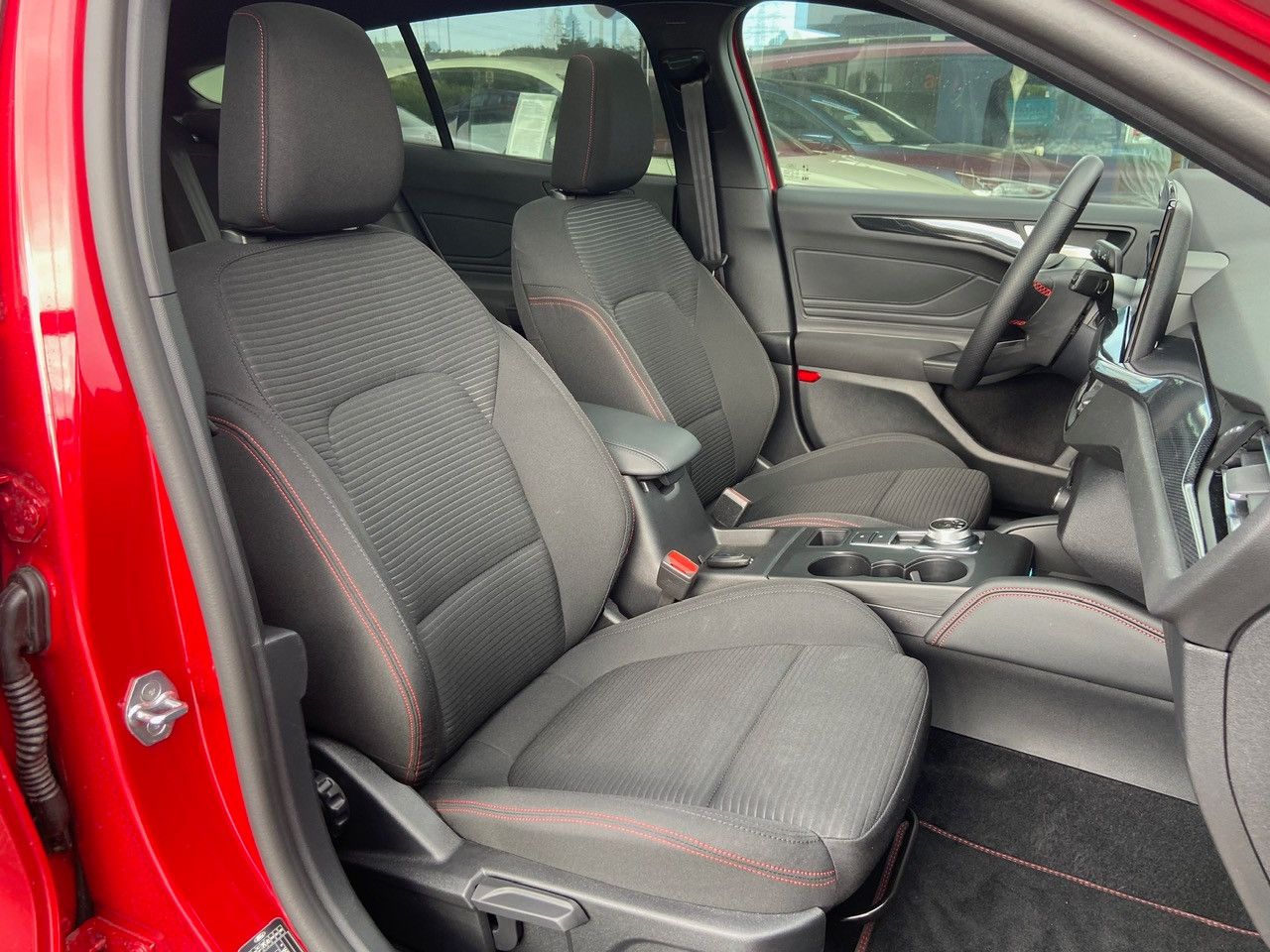 Ford Focus Turnier 1.5 EcoBlue ST-Line X NAVI+RFK*AHK
