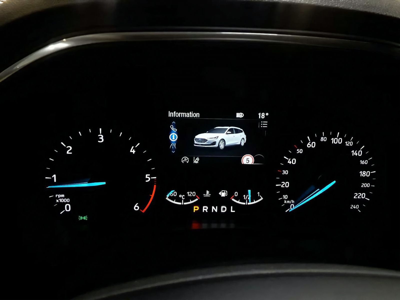 Ford Focus TURNIER Titanium/AHK/ACC/B&O/MATRIX/KAMERA