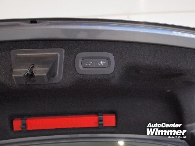 Volvo S90 T8 Twin Engine AWD Momentum Business+Licht