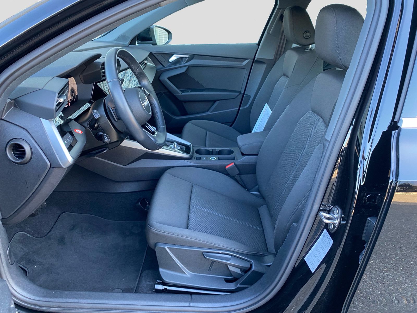 Audi A3 Sportback advanced 40TFSIe S-trc Cam Navi LED