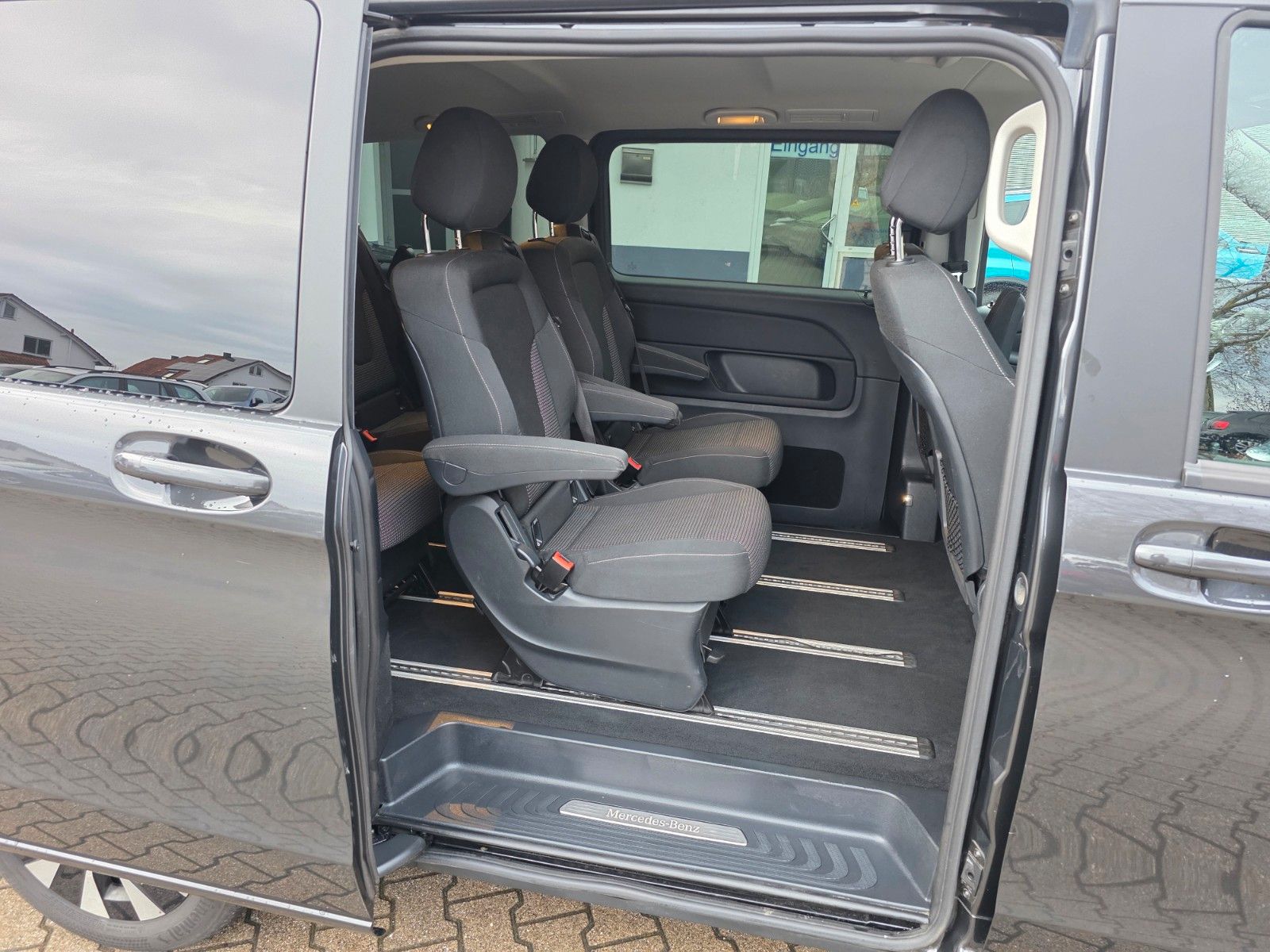 Mercedes-Benz V 220 d EDITION 4MATIC lang/ Automatik/ 6-Sitzer