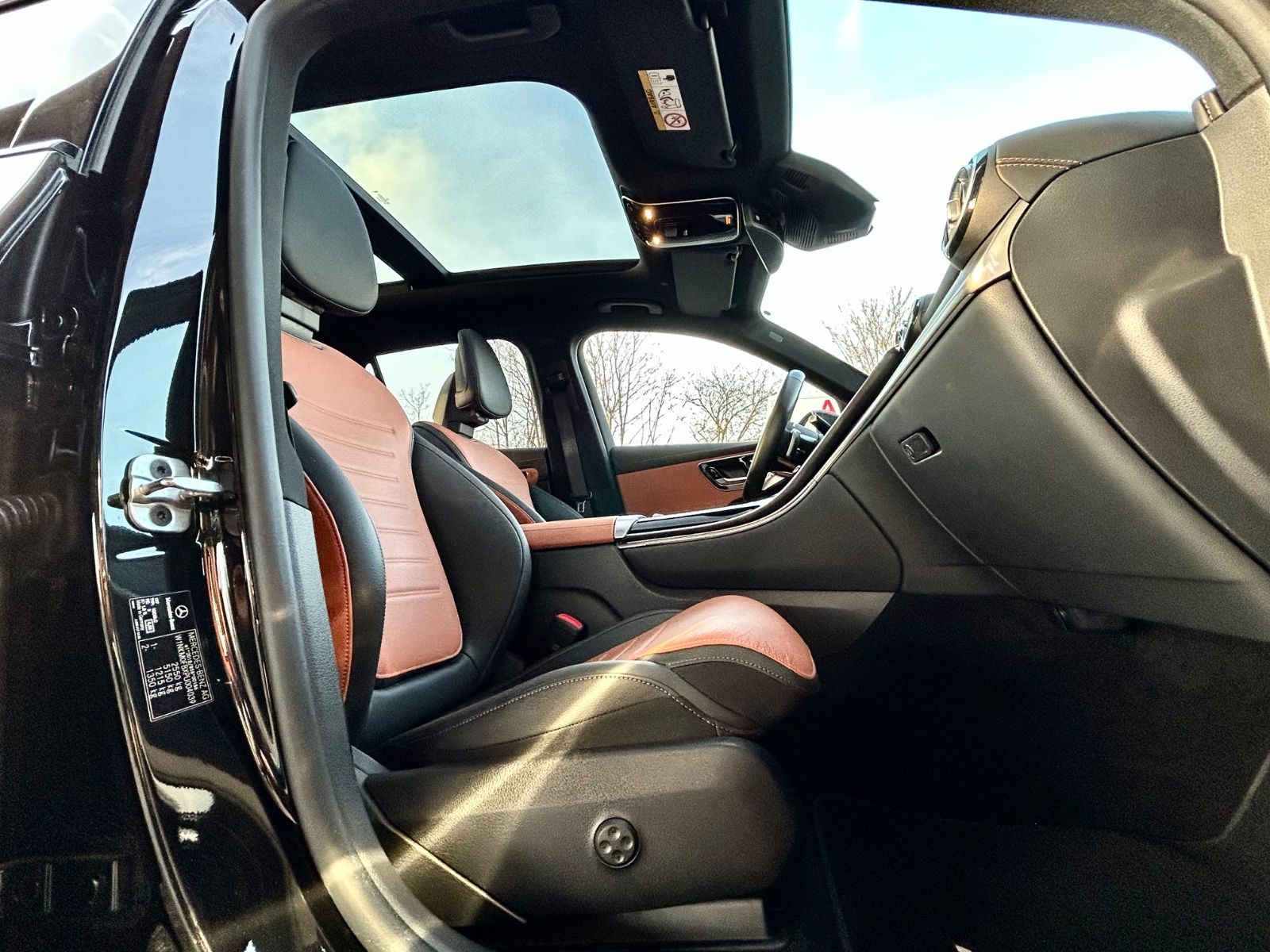 Mercedes-Benz GLC 220 d 4M *AMG PREMIUM PLUS* ERST 19.000 KM *