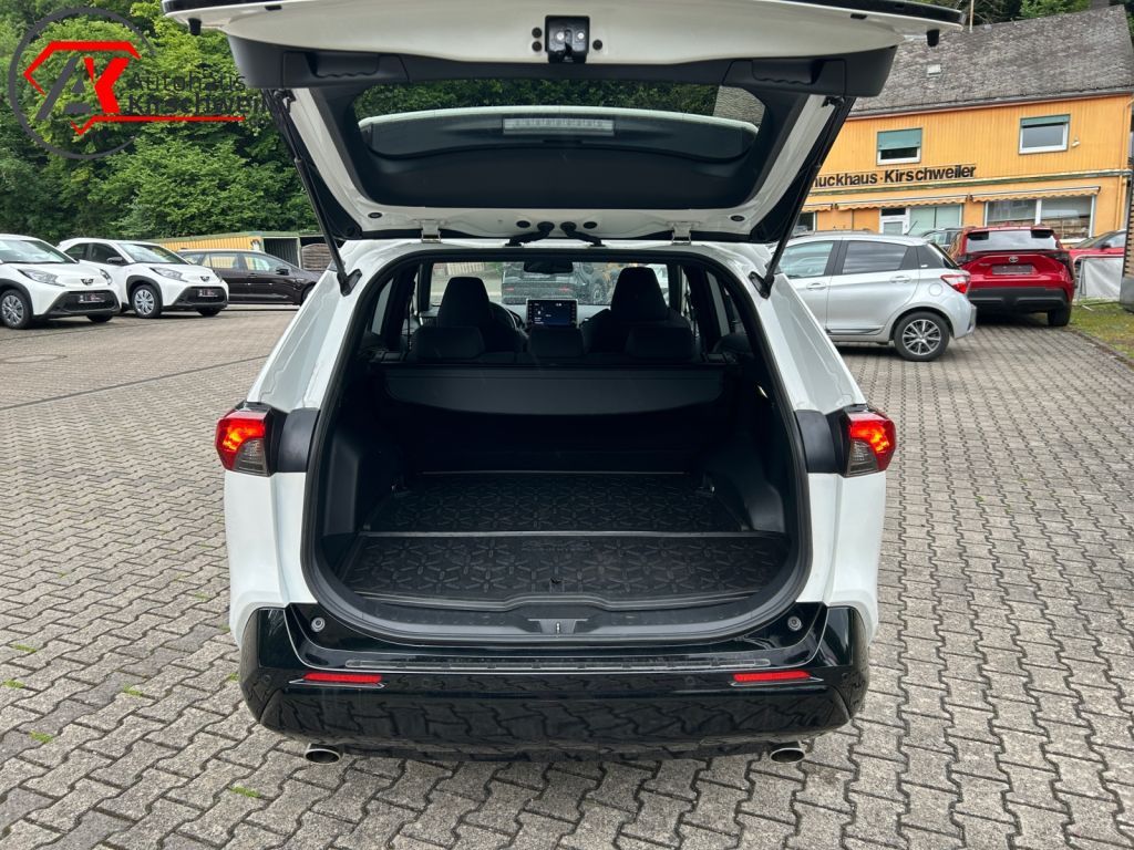 Toyota RAV 4 Plug-in Hybrid - Samsaru's Car Outlet