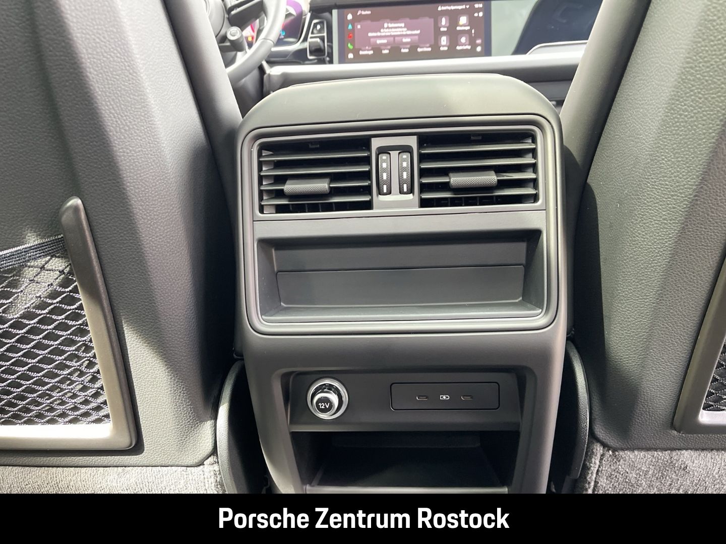 Porsche Cayenne E-Hybrid Coupe Panorama Surround-View