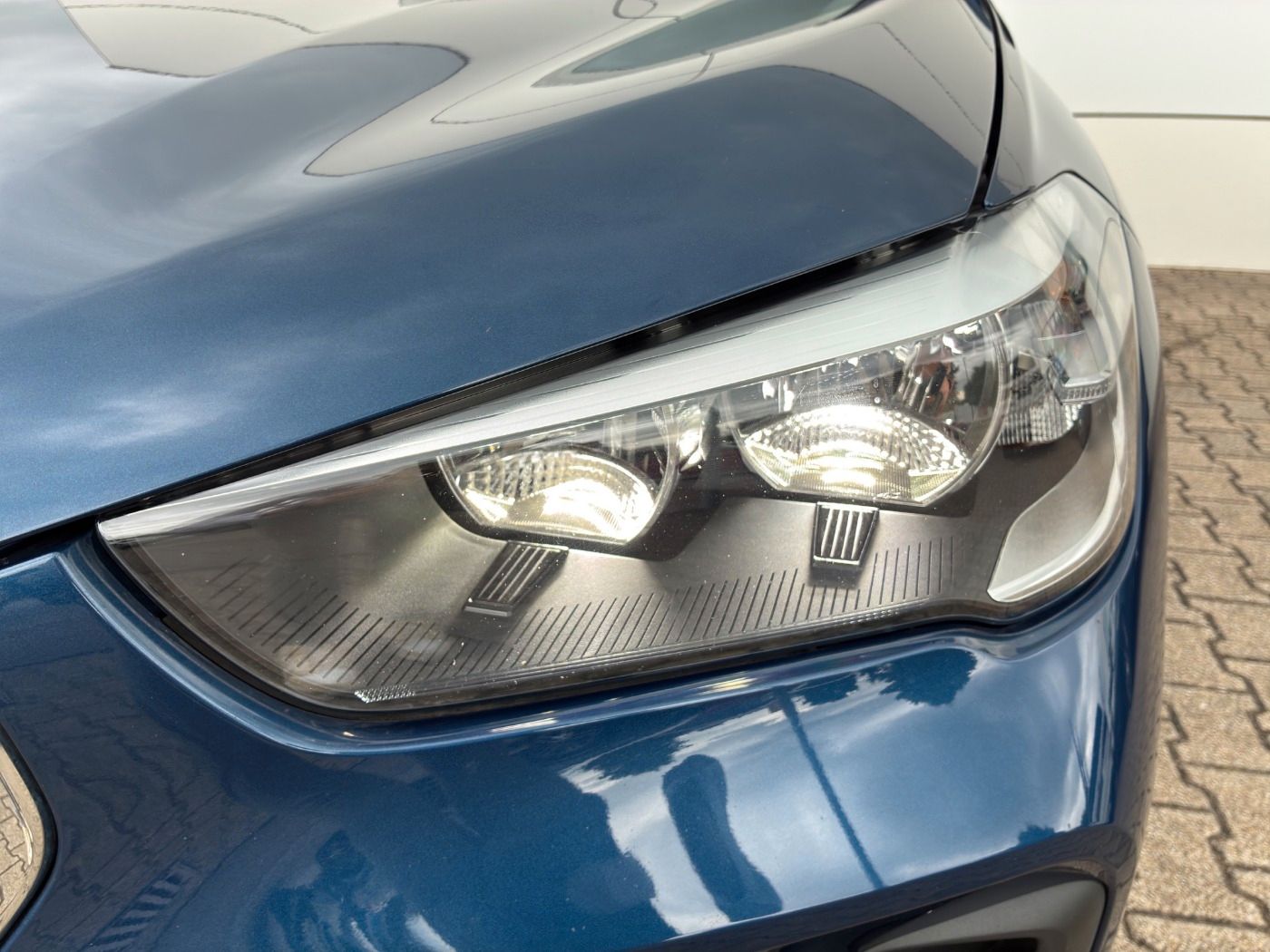 BMW X1 xDrive25e - Samsaru's Car Outlet