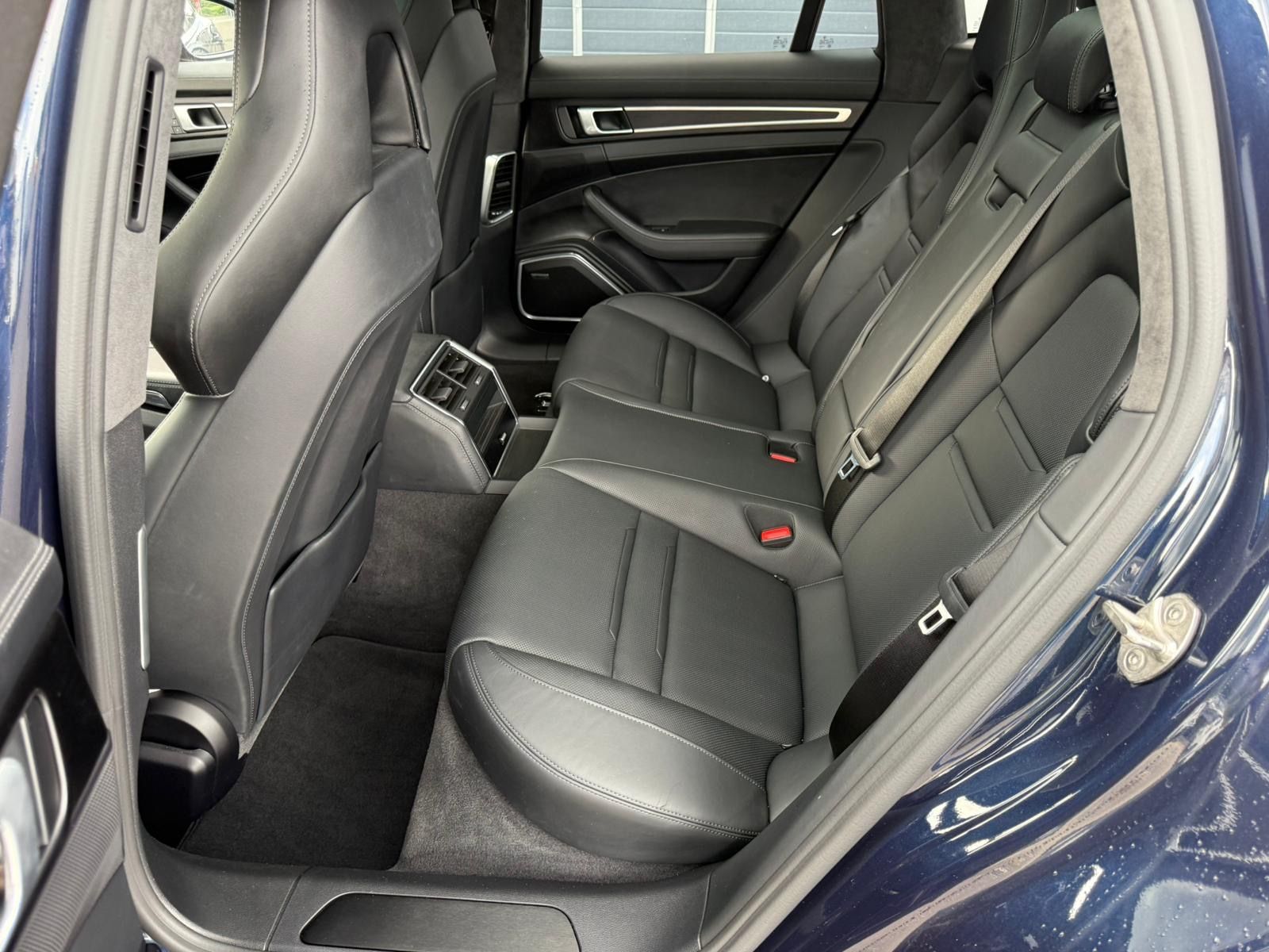 Porsche Panamera GTS Sport Turismo+Pano+HUD+Alu 21"+SCP+
