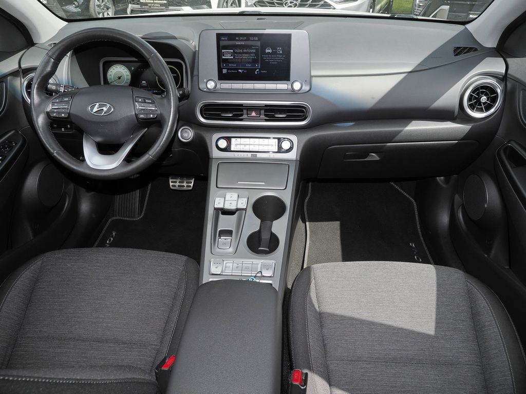 Hyundai KONA SELECT ELEKTRO 2WD - Samsaru's Car Outlet