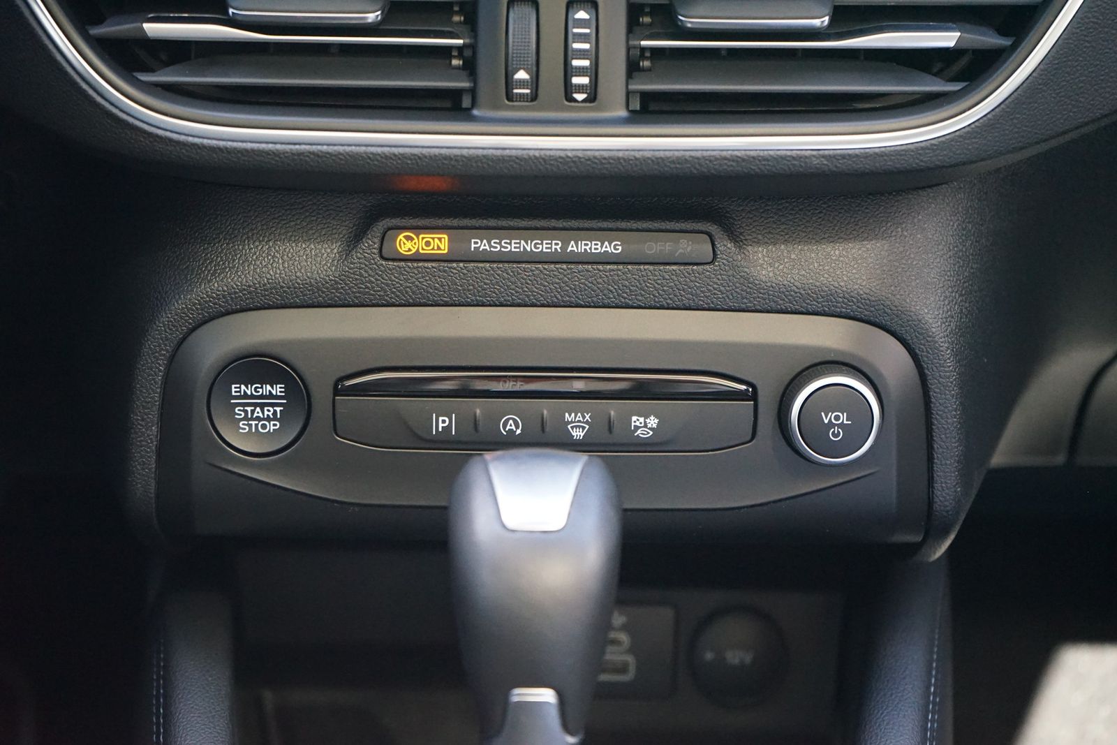 Ford Focus Turnier 1.0 M-Hybrid Active X Aut. LED