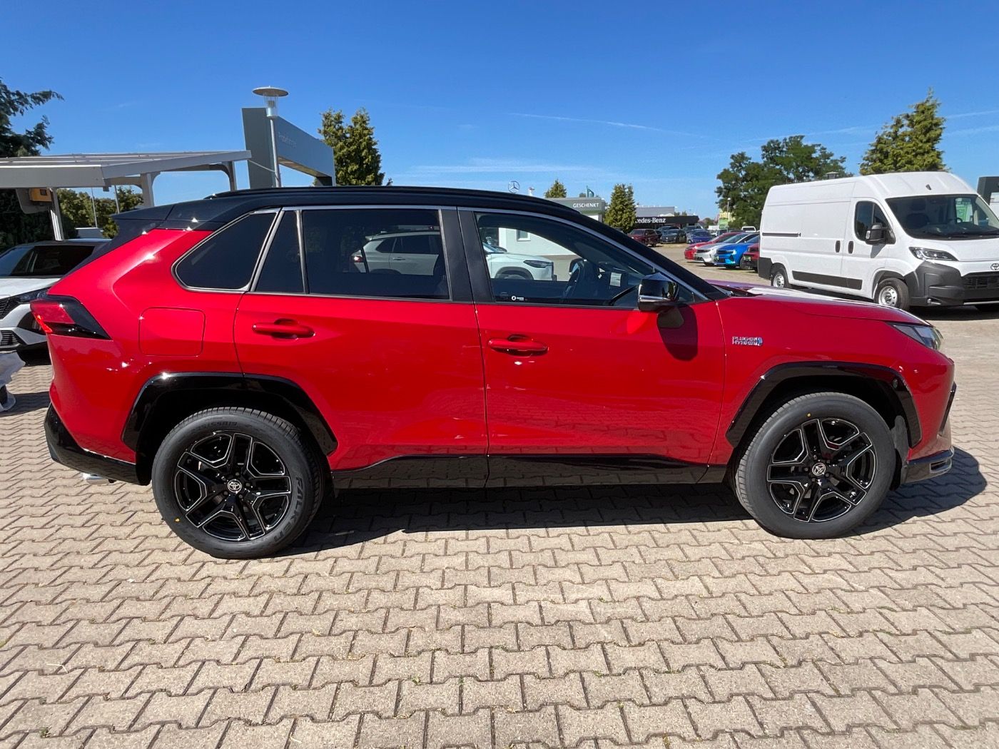 Toyota RAV4 2.5 PluginHybrid GR Sport - Samsaru's Car Outlet