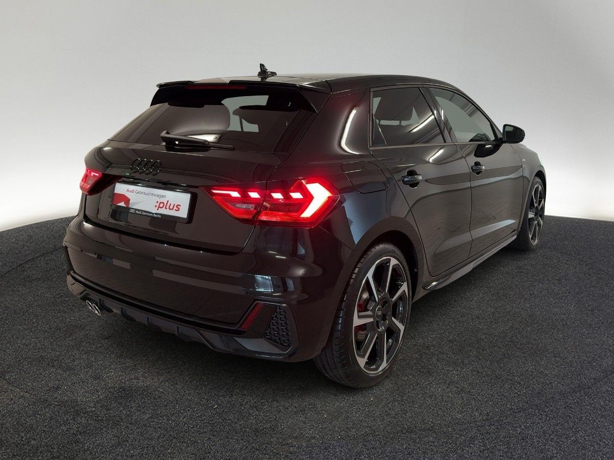 Audi A1 Sportback S line 40 TFSI S tr. LED NAVI RFK