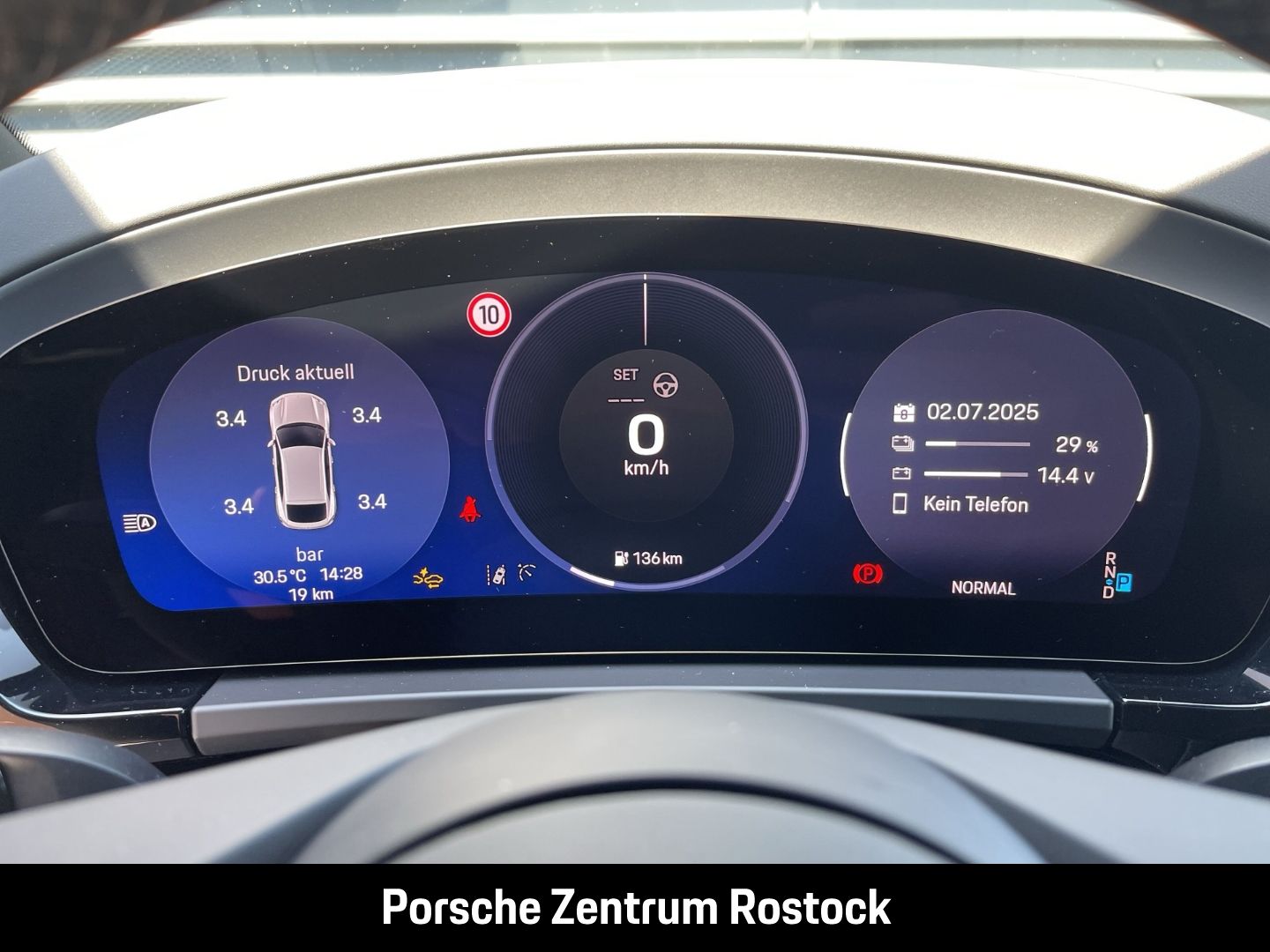 Porsche Macan 4 BOSE Rückfahrkamera Abstandstempomat LED