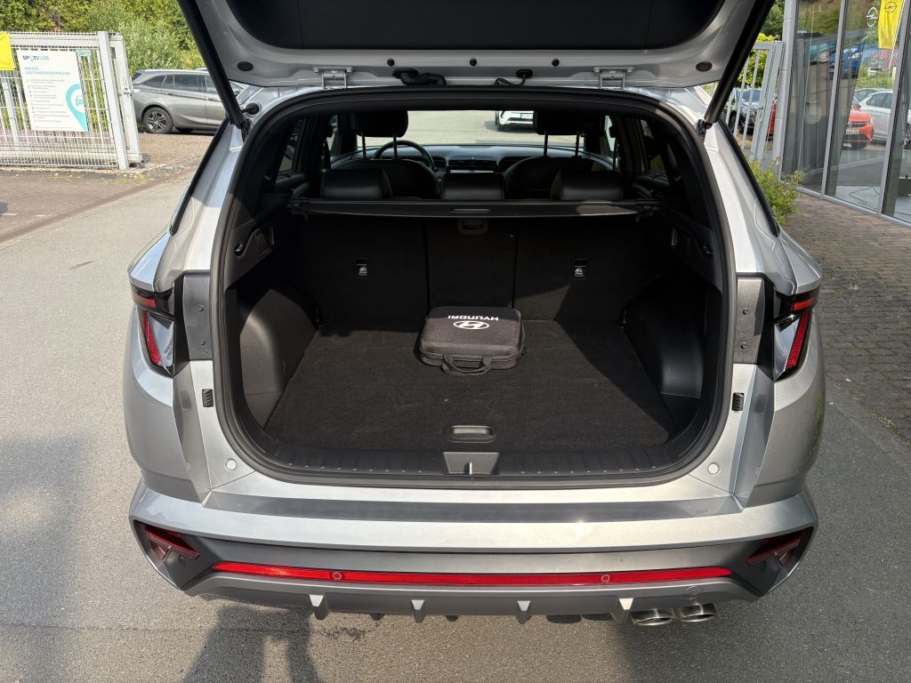 Hyundai TUCSON 1.6 T-GDi Plug-in-Hybrid 4WD N Line - Samsaru's Car Outlet
