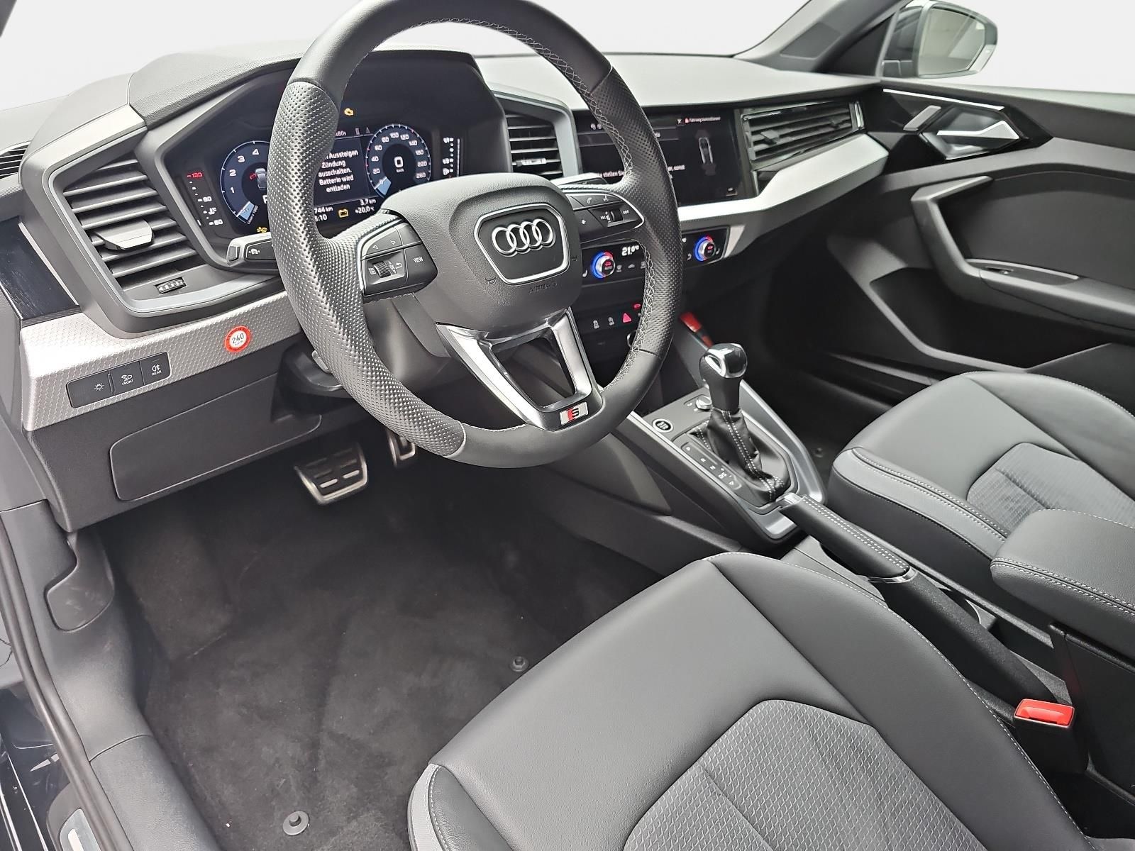 Audi A1 30 TFSI S-TRONIC S LINE - Samsaru's Car Outlet
