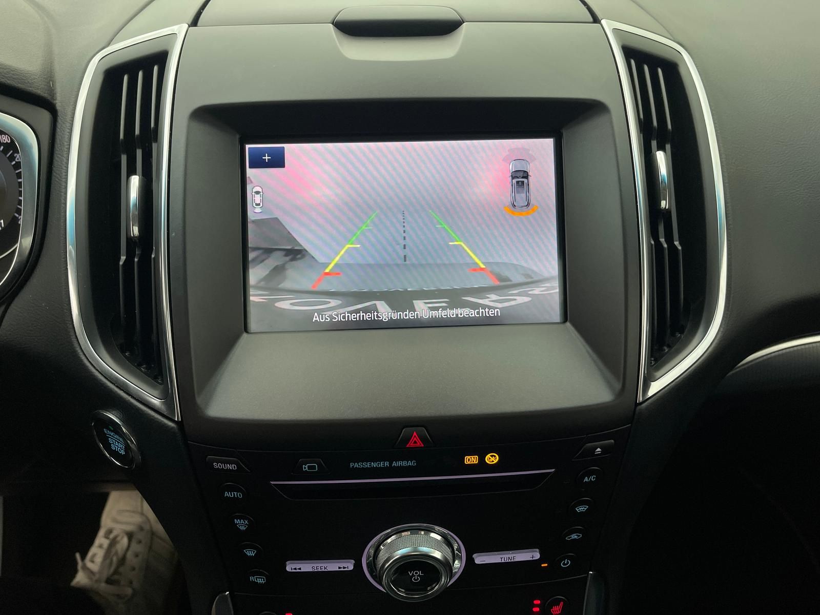 Ford Edge Titanium 4x2 *KAM*AHK*MATRIX*PANO*ACC*B&O*
