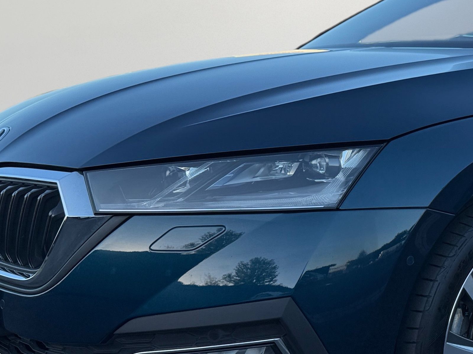 Skoda Octavia Combi 1.4 TSI iV First Edition - Samsaru's Car Outlet