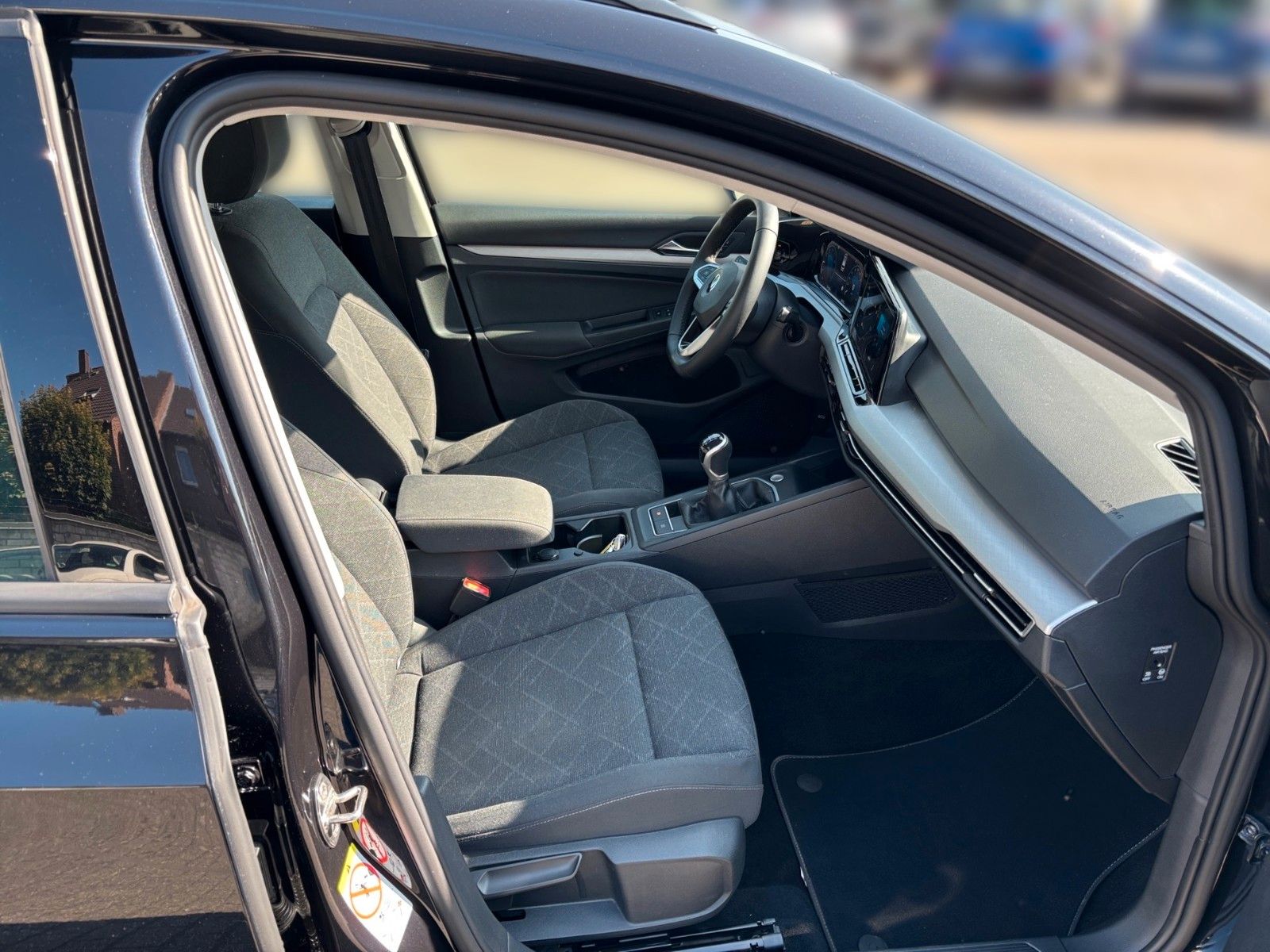 Volkswagen Golf VIII Variant Life - Samsaru's Car Outlet