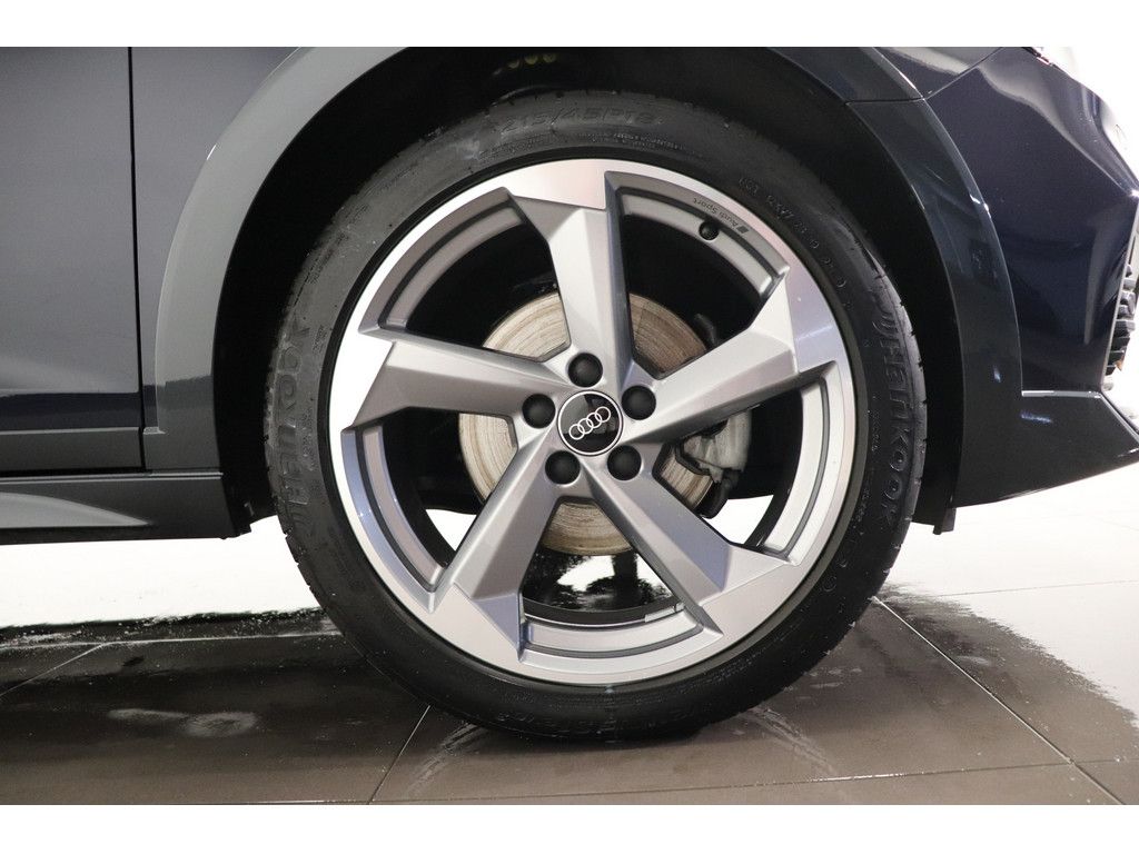 Audi A1 30 citycarver 1.0.TFSI S-tronic Standheizung