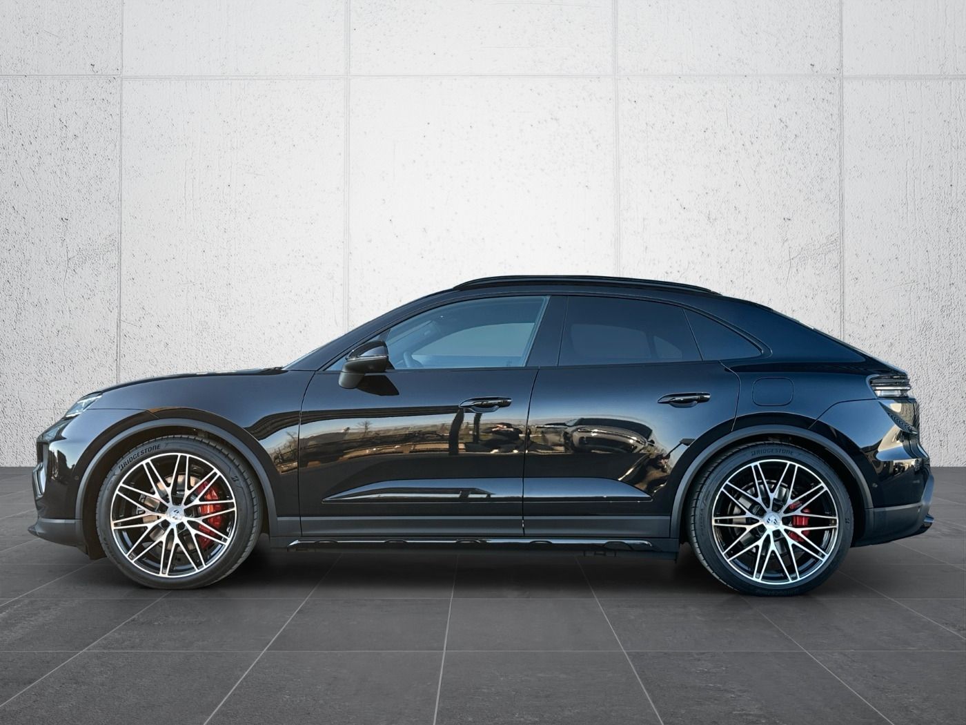Porsche Macan 4S - Samsaru's Car Outlet