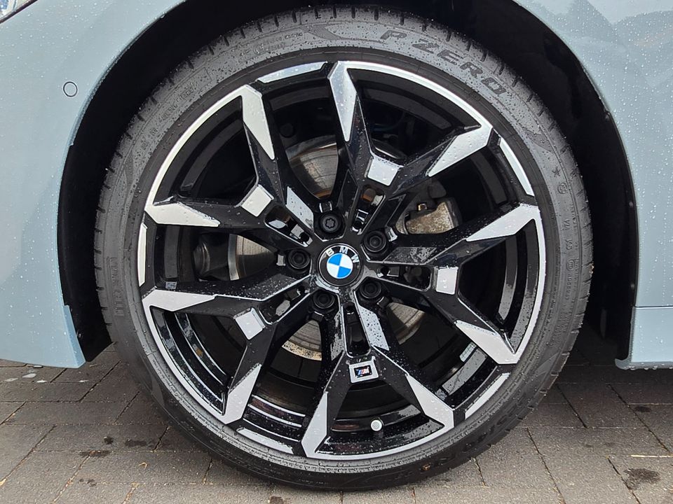 BMW 320d xDrive Touring M Sportpaket*Pano*HIFI*19"LM