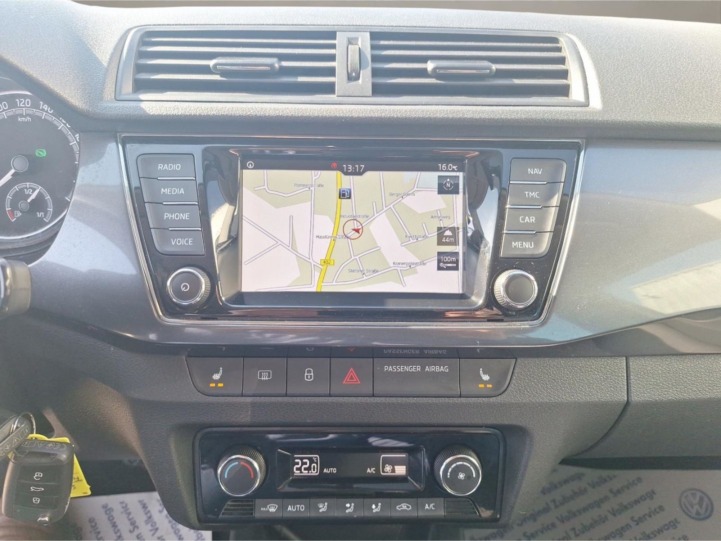 Skoda Fabia Combi 1.0 TSI DSG - Samsaru's Car Outlet