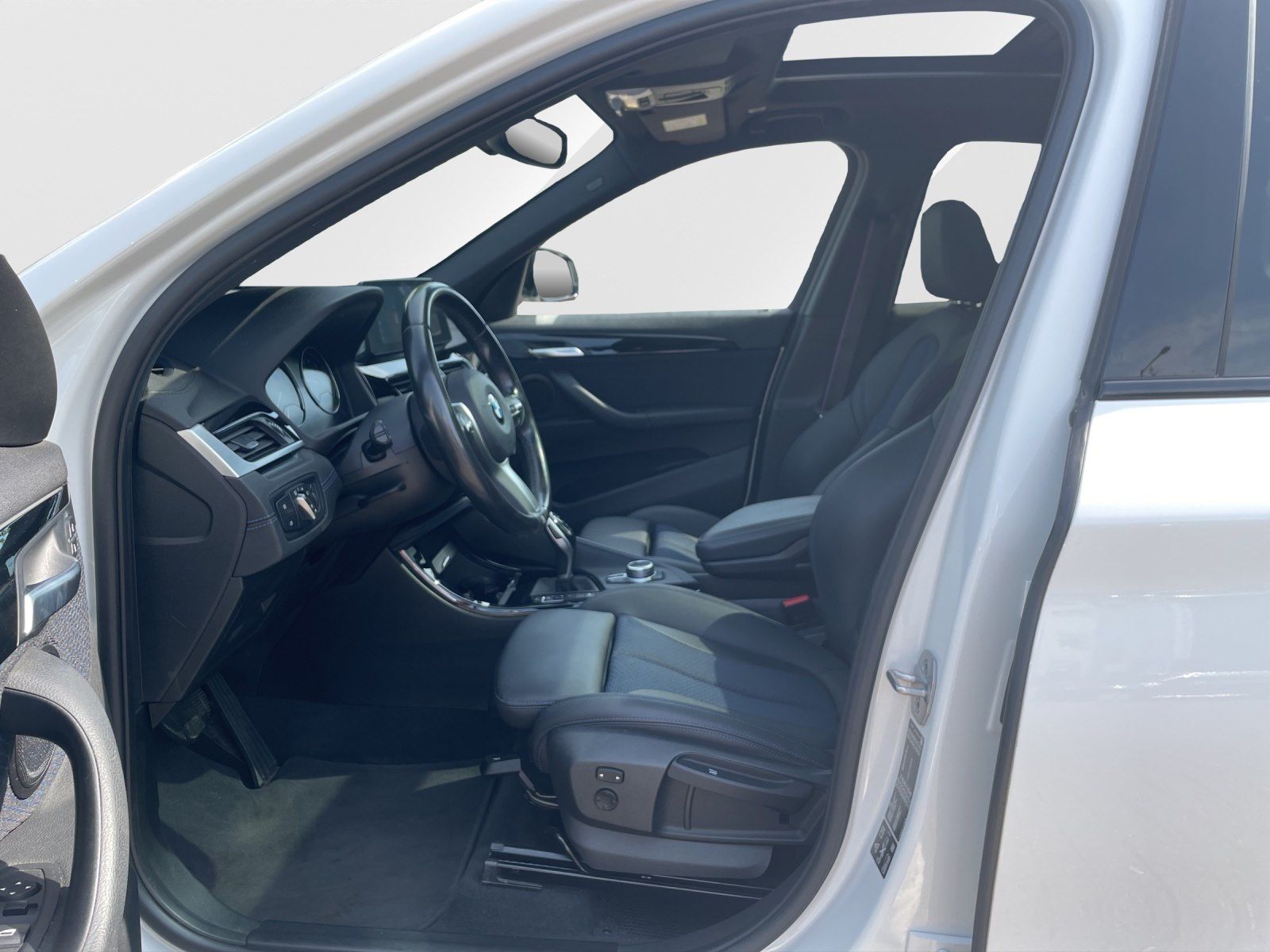 BMW X1 xDrive20i M Sport - Samsaru's Car Outlet