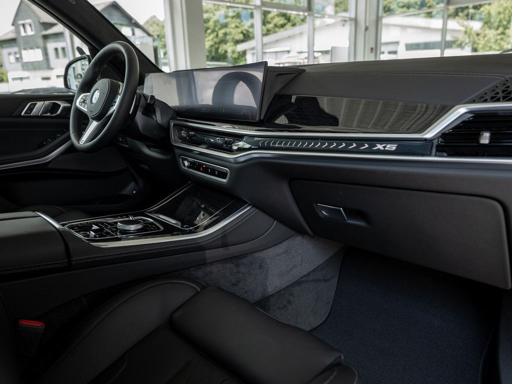 BMW X5 xDrive50e M-Sport Pro FACEL. 360° PANO LED