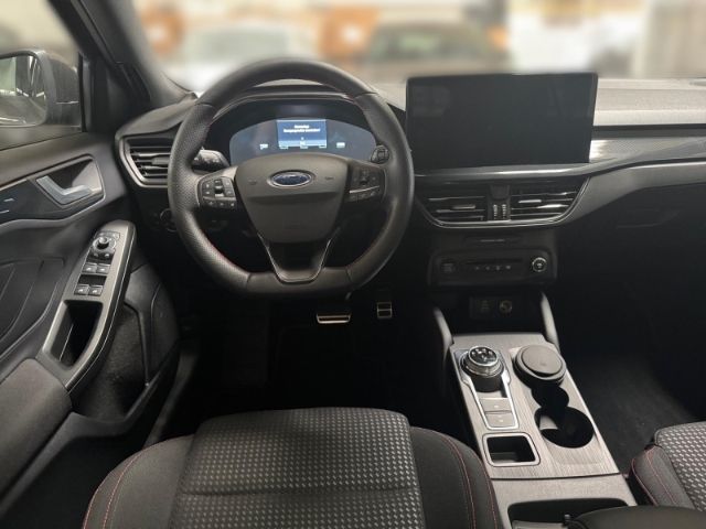 Ford Focus ST-Line X Turnier + el. PANORAMADACH + ALL