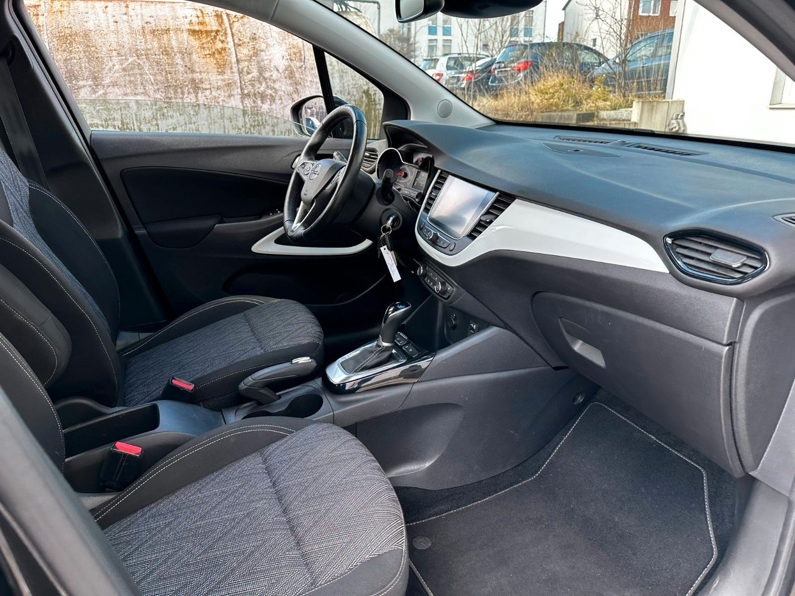 Opel Crossland X - Samsaru's Car Outlet