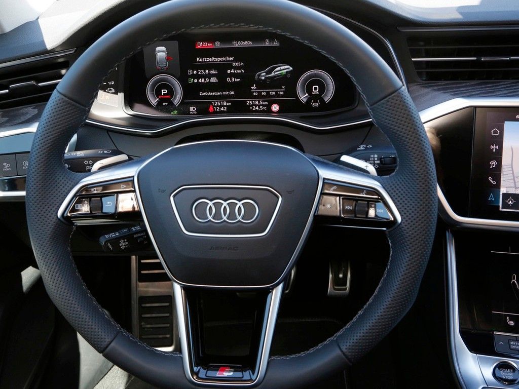 Audi A6 Avant 55 TFSI e Q S line - Samsaru's Car Outlet