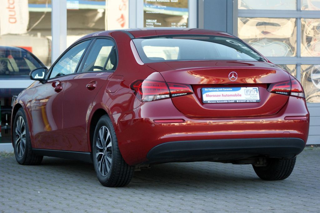 Mercedes-Benz A 180 d 7G-DCT - Samsaru's Car Outlet